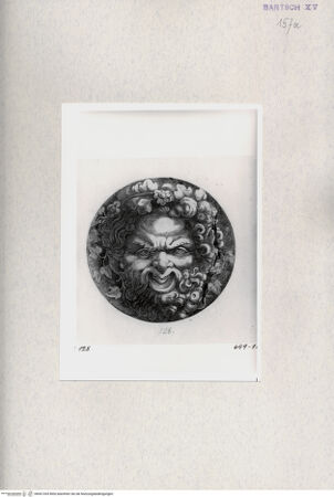 Vorderseite von  [http://creativecommons.org/publicdomain/mark/1.0/] Maske - , bh001263. Foto.