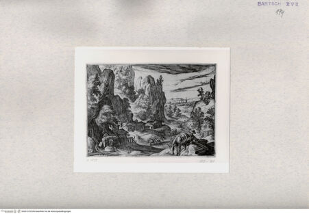 Vorderseite von  [http://creativecommons.org/publicdomain/mark/1.0/] Landschaft - , bh001329. Foto.