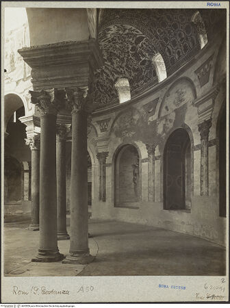 Vorderseite von ICCD [https://www.deutsche-digitale-bibliothek.de/content/lizenzen/rv-ez/] Mausoleo di Santa CostanzaInnenraum - Blick in den Umgang, bh005509_recto. Foto.