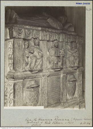 Vorderseite von Bibliotheca Hertziana [https://www.deutsche-digitale-bibliothek.de/content/lizenzen/rv-fz/] Grabmal des Kardinal Volcani (Marino Bulcani, Marino Vulcani, Marino Vulcano) - Tumba, seitliche Ansicht, bh006118_recto. Foto: Lindner, Paul.