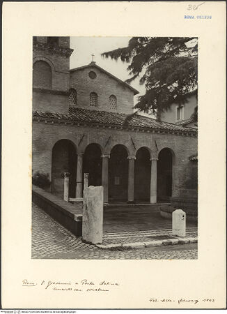 Vorderseite von unbekannt [https://www.deutsche-digitale-bibliothek.de/content/lizenzen/rv-fz/] Le cose maravigliose dell'alma città di Roma, anfiteatro del mondo con le chiese et antichita rapresentate in disegno da Girolamo FrancinoFassade von San Giacomo degli Spagnoli zur Via dei Sediari - Fassade zur Via dei Piazza Navona (aus Franzini, Le cose maravigliose...); Ex. unbekannt (ed. 1588, p. 41 v, ed. 1596, p. 77, ed. 1600, p. 82), bh006319_recto. Negativ
            .