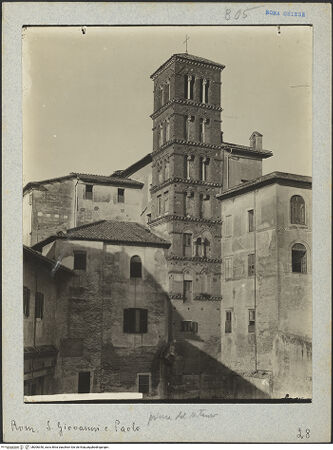 Vorderseite von Bibliotheca Hertziana [https://www.deutsche-digitale-bibliothek.de/content/lizenzen/rv-fz/] Santi Giovanni e Paolo - Konventsgebäude mit Campanile (vor der Restaurierung 1950/52), bh006340_recto. Foto: Lindner, Paul.