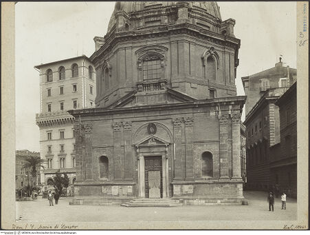 Vorderseite von ICCD [https://www.deutsche-digitale-bibliothek.de/content/lizenzen/rv-ez/] Santa Maria di Loreto - Fassade (Süd-Ost-Seite), bh006936_recto. Foto.