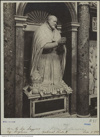 Vorderseite von ICCD (Luce) [https://www.deutsche-digitale-bibliothek.de/content/lizenzen/rv-ez/] Grabmal Pauls V.Papststatue - Gesamtansicht, seitlich von links , bh007256_recto. Foto.