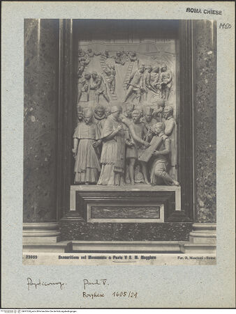 Vorderseite von Musei  Vaticani [https://www.deutsche-digitale-bibliothek.de/content/lizenzen/rv-ez/] Grabmal Pauls V.rechtes Relief: Der Papst besichtigt den Festungsbau in Ferrara - Gesamtansicht, bh007260_recto. Foto: Moscioni, Romualdo.