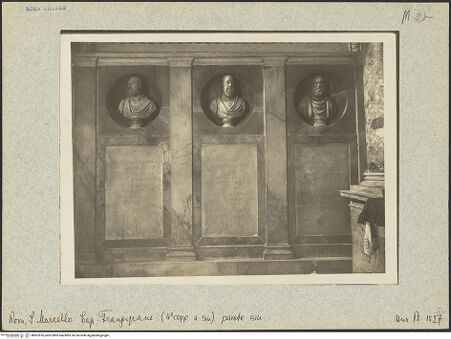 Vorderseite von Bibliotheca Hertziana [https://www.deutsche-digitale-bibliothek.de/content/lizenzen/rv-fz/] San Marcello al CorsoCappella Frangipane - Linke Kapellenwand mit den Büsten der Familie Frangipane, bh007876_recto. Foto.