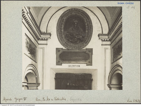 Vorderseite von ICCD [https://www.deutsche-digitale-bibliothek.de/content/lizenzen/rv-ez/] Büste Papst Gregor XV. - , bh007879_recto. Foto.