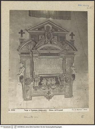 Vorderseite von Moscioni, Rom [https://www.deutsche-digitale-bibliothek.de/content/lizenzen/rv-ez/] Grabmonument von Alessandro Farnese, Herzog von Parma und Piacenza - Gesamtansicht, bh008042_recto. Foto.