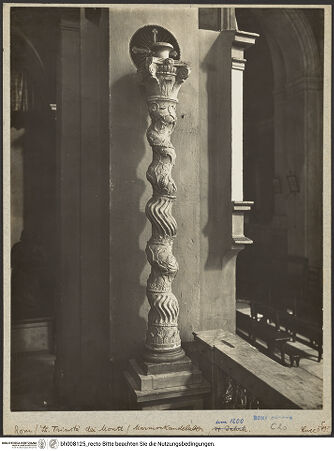 Vorderseite von Alinari [https://www.deutsche-digitale-bibliothek.de/content/lizenzen/rv-ez/] Osterleuchter - Gesamtansicht, bh008125_recto. Foto.