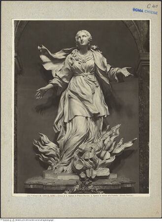 Vorderseite von Alinari [https://www.deutsche-digitale-bibliothek.de/content/lizenzen/rv-ez/] Die heilige Agnese in Flammen in einer perspektivischen Nische - Statue, Frontalansicht, bh008835_recto. Foto.