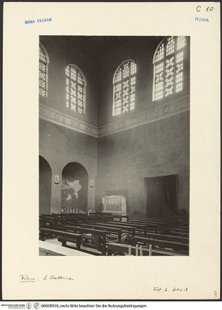 Vorderseite von unbekannt [https://www.deutsche-digitale-bibliothek.de/content/lizenzen/rv-fz/] Santa Balbina - Hauptschiff nach Nordosten, bh008935_recto. Foto: Schudt, Ludwig.