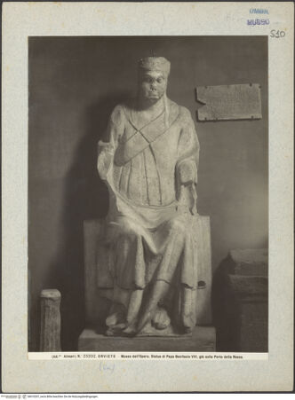 Vorderseite von Alinari [https://www.deutsche-digitale-bibliothek.de/content/lizenzen/rv-ez/] Papst Bonifazius VIII. - , bh010207_recto. Foto.