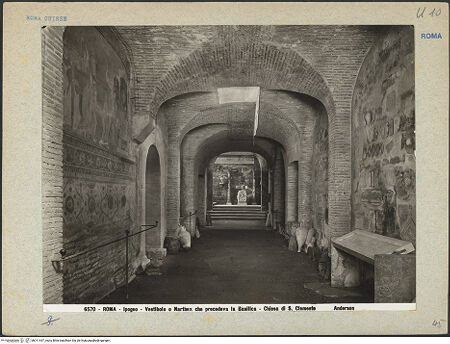 Vorderseite von Alinari [https://www.deutsche-digitale-bibliothek.de/content/lizenzen/rv-ez/] San Clemente - Unterkirche, bh011447_recto. Foto.