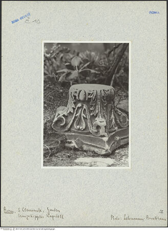 Vorderseite von Bibliotheca Hertziana [https://www.deutsche-digitale-bibliothek.de/content/lizenzen/rv-fz/] San ClementeKonventsgebäudeKonvent - Kapitell im Garten, bh011532_recto. Foto.