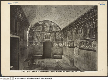 Vorderseite von Alinari [https://www.deutsche-digitale-bibliothek.de/content/lizenzen/rv-ez/] Santi Quattro CoronatiInneresOratorio di San Silvestro - Blick zur Eingangswand, bh014871_recto. Foto.