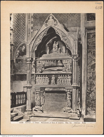 Vorderseite von Alinari [https://www.deutsche-digitale-bibliothek.de/content/lizenzen/rv-ez/] Grabmal des Karl von Kalabrien - Gesamtansicht vor 1943, bh017932_recto. Foto.