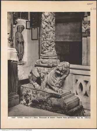 Vorderseite von Alinari [https://www.deutsche-digitale-bibliothek.de/content/lizenzen/rv-ez/] Grabmal für Antonio (und Onofrio) PennaChristus und Verkündigung - Detail: rechter Löwe, bh017949_recto. Foto.