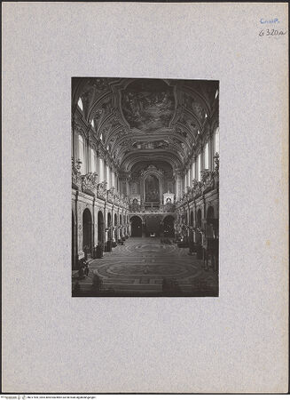 Vorderseite von ENIT [https://www.deutsche-digitale-bibliothek.de/content/lizenzen/rv-ez/] Santa Chiara - Gesamtansicht zum Eingang hin, bh017969_recto. Foto.