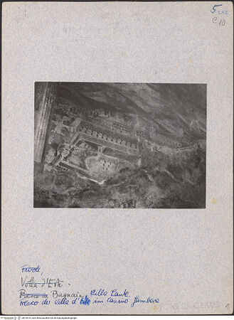 Vorderseite von unbekannt [https://www.deutsche-digitale-bibliothek.de/content/lizenzen/rv-fz/] Darstellungen berühmter Kardinalsvillen im LatiumVilla d'Este in Tivoli - , bh018414_recto. Foto: Lamb, Carl.