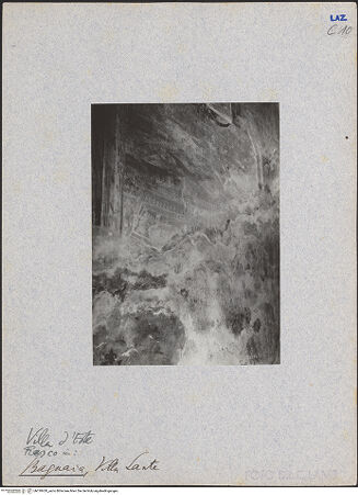 Vorderseite von unbekannt [https://www.deutsche-digitale-bibliothek.de/content/lizenzen/rv-fz/] Darstellungen berühmter Kardinalsvillen im LatiumVilla d'Este in Tivoli - , bh018420_recto. Foto: Lamb, Carl.