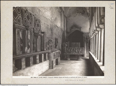 Vorderseite von Alinari [https://www.deutsche-digitale-bibliothek.de/content/lizenzen/rv-ez/] Fragmente einer Kanzel - Fragmente in der Chiostro del Paradiso, bh018967_recto. Foto.