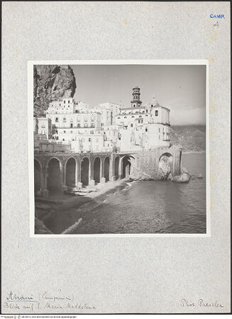 Vorderseite von Bibliotheca Hertziana [https://www.deutsche-digitale-bibliothek.de/content/lizenzen/rv-fz/] Blick auf Santa Maria Maddalena, bh018973_recto. Foto: Paeseler, Wilhelm.