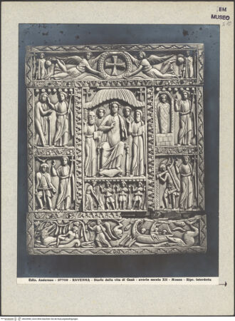 Vorderseite von Alinari [https://www.deutsche-digitale-bibliothek.de/content/lizenzen/rv-ez/] Diptychon von Murano (sog.), ehemals Buchdeckel eines Evangeliars - Gesamtansicht, bh020983_recto. Foto.