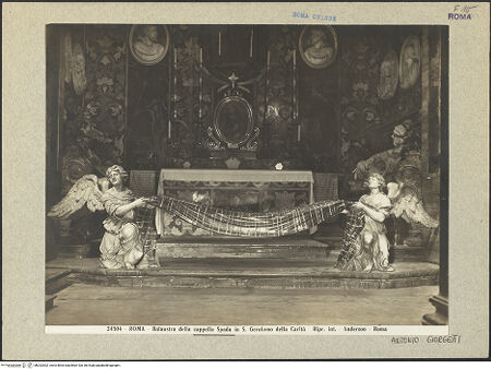 Vorderseite von Alinari [https://www.deutsche-digitale-bibliothek.de/content/lizenzen/rv-ez/] KapellenaussstattungBrüstung in Form von Engeln mit Kommuniontuch - , bh022002_recto. Foto.