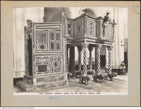 Vorderseite von Alinari [https://www.deutsche-digitale-bibliothek.de/content/lizenzen/rv-ez/] Evangelienkanzel - Gesamtansicht, bh023506_recto. Foto.