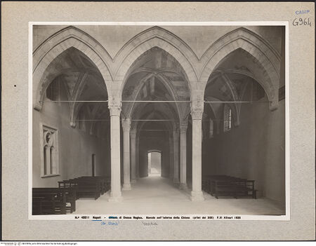 Vorderseite von Alinari [https://www.deutsche-digitale-bibliothek.de/content/lizenzen/rv-ez/] Santa Maria Donnaregina Vecchia - Gewölbe der Empore, bh023896_recto. Foto.