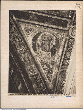 Vorderseite von Moscioni (?) [https://www.deutsche-digitale-bibliothek.de/content/lizenzen/rv-ez/] Die sieben Sakramente und der Triumph der KircheZwickelfelder mit Heiligendarstellungen in Tondi - Zwickel: Heiliger oder Apostel, bh024425_recto. Foto.