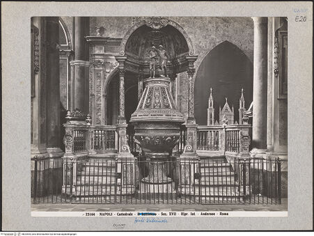 Vorderseite von Alinari [https://www.deutsche-digitale-bibliothek.de/content/lizenzen/rv-ez/] Taufbecken - Gesamtansicht, bh024444_recto. Foto.