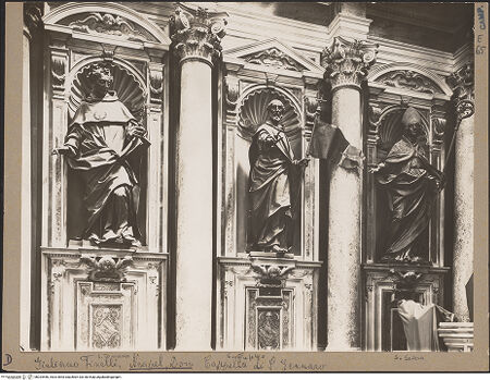 Vorderseite von unbekannt [https://www.deutsche-digitale-bibliothek.de/content/lizenzen/rv-ez/] Heiligenfiguren - Hauptkapelle, Linke Seite: Heiligen Thomas von Aquin, Agnellus und Athanasius, bh024456_recto. Foto.