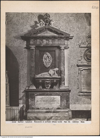 Vorderseite von Alinari [https://www.deutsche-digitale-bibliothek.de/content/lizenzen/rv-ez/] Grabmal des Kardinal Alfonso Carafa (gest. 1565) - Gesamtansicht, bh024548_recto. Foto.