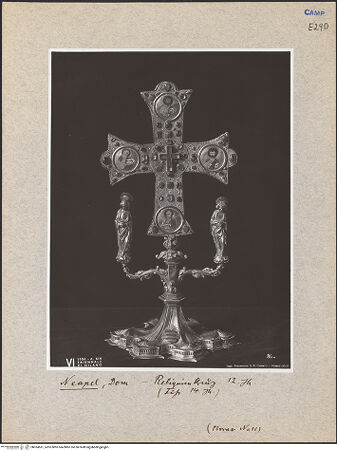 Vorderseite von Crimella, S. A. (Mailand) [https://www.deutsche-digitale-bibliothek.de/content/lizenzen/rv-ez/] Staurothek - Vorderseite, bh024551_recto. Foto.