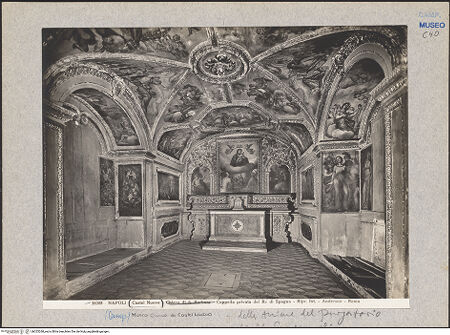 Vorderseite von Alinari [https://www.deutsche-digitale-bibliothek.de/content/lizenzen/rv-ez/] Castel NuovoCappella del Purgatorio - Blick zum Altar, bh025268_recto. Foto.