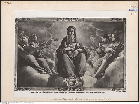 Vorderseite von Alinari [https://www.deutsche-digitale-bibliothek.de/content/lizenzen/rv-ez/] Madonna mit musizierenden Engel - Gesamtansicht, bh025270_recto. Foto.