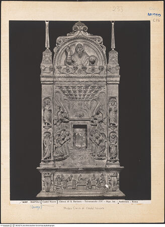 Vorderseite von Alinari [https://www.deutsche-digitale-bibliothek.de/content/lizenzen/rv-ez/] Wandtabernakel für das Sakrament - Gesamtansicht, bh025276_recto. Foto.