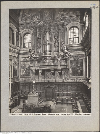 Vorderseite von Alinari [https://www.deutsche-digitale-bibliothek.de/content/lizenzen/rv-ez/] Monastero dei Santi Severino e SossioSanti Severino e Sossio - Teilansicht nach der Orgel, bh026136_recto. Foto.