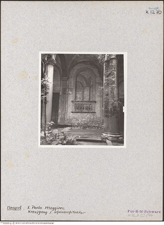 Vorderseite von Bibliotheca Hertziana [https://www.deutsche-digitale-bibliothek.de/content/lizenzen/rv-fz/] San Paolo MaggioreKleiner Kreuzgang - Detail, bh026157_recto. Foto.