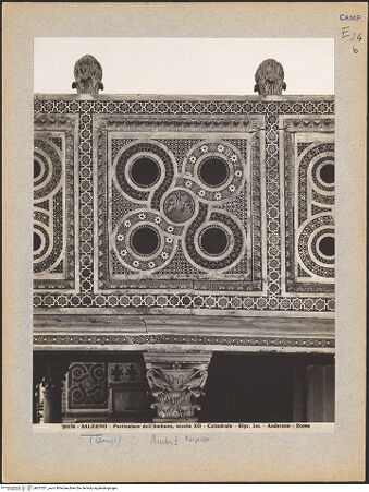 Vorderseite von Alinari [https://www.deutsche-digitale-bibliothek.de/content/lizenzen/rv-ez/] Rechte Kanzel - Detail, bh027021_recto. Foto.