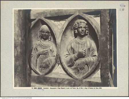 Vorderseite von Alinari [https://www.deutsche-digitale-bibliothek.de/content/lizenzen/rv-ez/] Grabmal Gregors X. (gest. 1278) - Sarkophag, linke Seite, Maria und Jakobus der Jüngere (oder Johannes?), bh027114_recto. Foto.