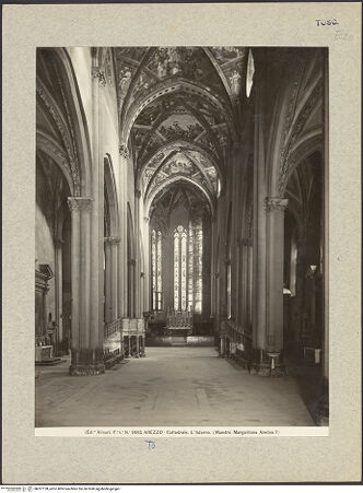 Vorderseite von Alinari [https://www.deutsche-digitale-bibliothek.de/content/lizenzen/rv-ez/] Duomo - Blick in Richtung Presbyterium, bh027128_recto. Foto.