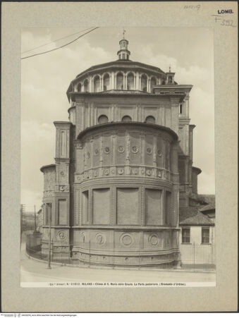 Vorderseite von Alinari [https://www.deutsche-digitale-bibliothek.de/content/lizenzen/rv-ez/] Santa Maria delle Grazie - Apsis, Vierung und Kuppel von Südosten, bh028295_recto. Foto.