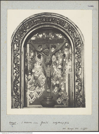 Vorderseite von Alinari [https://www.deutsche-digitale-bibliothek.de/content/lizenzen/rv-ez/] Kruzifix - Gesamtansicht, bh029032_recto. Foto.