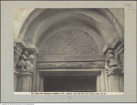 Vorderseite von Alinari [https://www.deutsche-digitale-bibliothek.de/content/lizenzen/rv-ez/] Portal des Südseitenschiffes - Detail, bh029045_recto. Foto.