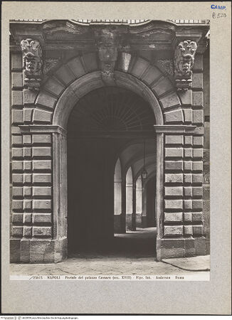Vorderseite von Alinari [https://www.deutsche-digitale-bibliothek.de/content/lizenzen/rv-ez/] Palazzo Cassaro - Portal, bh029559_recto. Foto.