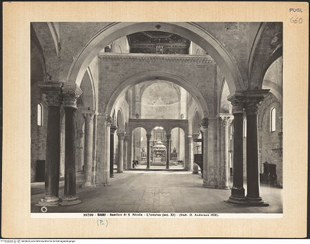 Vorderseite von Alinari [https://www.deutsche-digitale-bibliothek.de/content/lizenzen/rv-ez/] San NicolaMittelschiff - Ansicht von Westen, bh030653_recto. Foto.