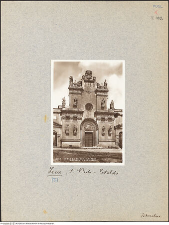 Vorderseite von Fotocelere (Torino) [https://www.deutsche-digitale-bibliothek.de/content/lizenzen/rv-ez/] Santi Niccolò e CataldoHauptfassade - Gesamtansicht von Westen, bh031280_recto. Foto.