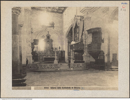 Vorderseite von Archivio Fotografico Musei Vaticani? [https://www.deutsche-digitale-bibliothek.de/content/lizenzen/rv-fz/] CattedraleQuerhaus, Mittelapsis und Ostkapellen - Vierung und Hauptapsis (Presbyterium) vor der Restaurierung, bh031639_recto. Foto.